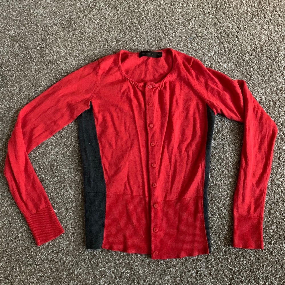 Light weight cardigan